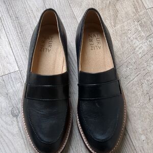 Naturalizer Classic Black Loafers